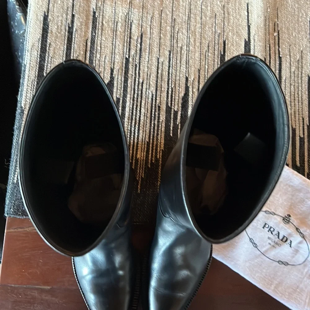 PRADA Pull-on Lug Leather Boots Size 39 - Picture 7 of 7